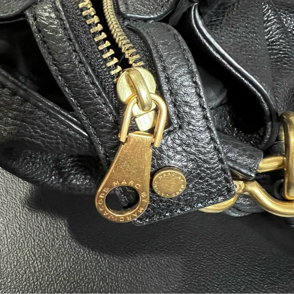 Marc by Marc Jacobs Too Hot To Handle Bentley Tote Bag - Picture 12 of 16